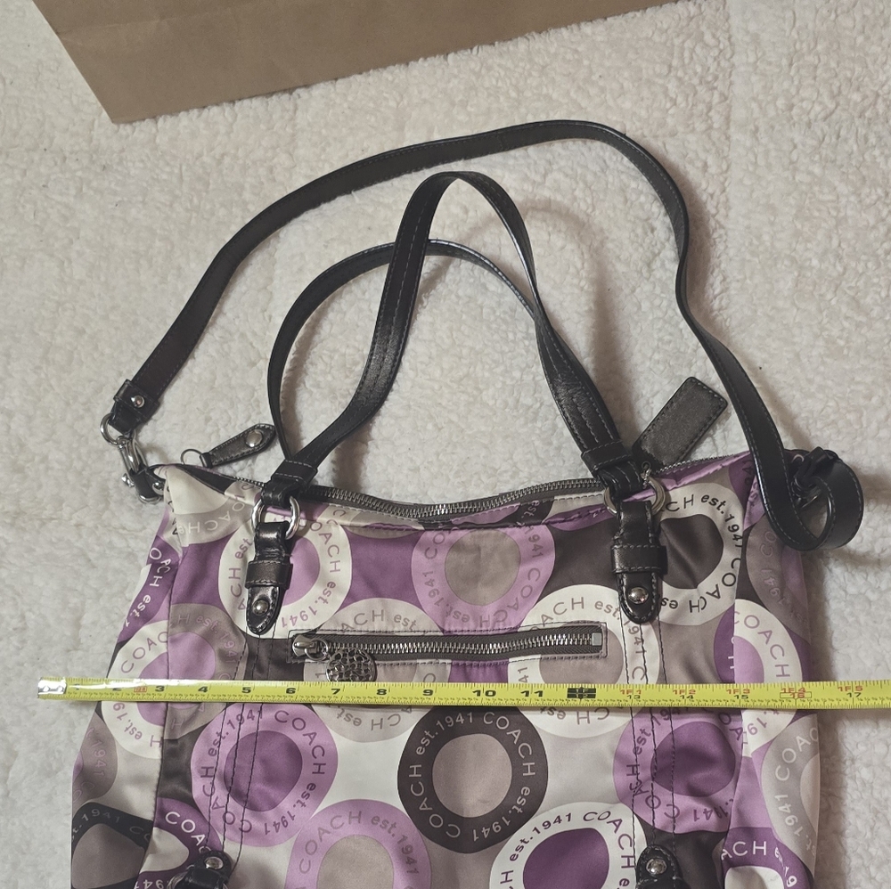 Vintage Meduim Handbag 👜 By Coach - Picture 15 of 15